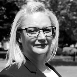 Alisha Butler - Solicitor Director of Phoenix Legal Solicitors