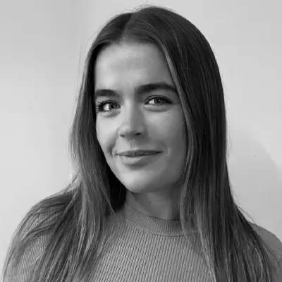 Eve Hollett - Paralegal at Phoenix Legal Solicitors